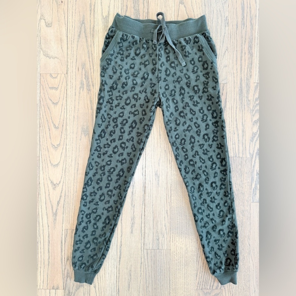 Z Supply Women’s The Animal Flocked Leopard Print Joggers in Olive Green Size S